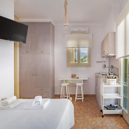 Ménites Nysa Residence מראה חיצוני תמונה